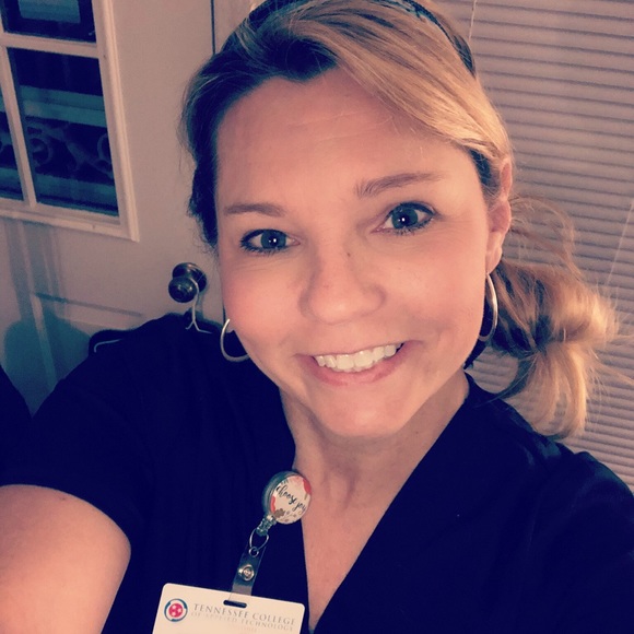 Meet your Posher, Jill - Picture 3 of 3